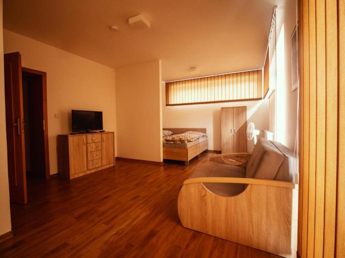 Pyramida Broumov Aparthotel Exteriör bild